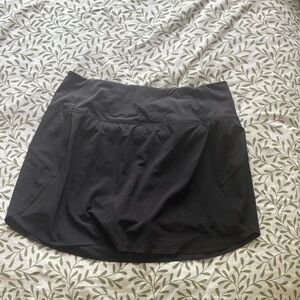 Athleta black Run With It Skort